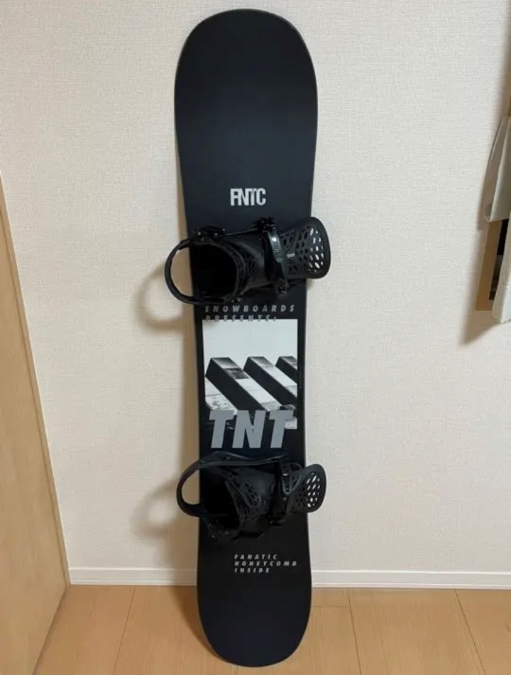 FNTC TNTC 22-23 snow board - スノーボード